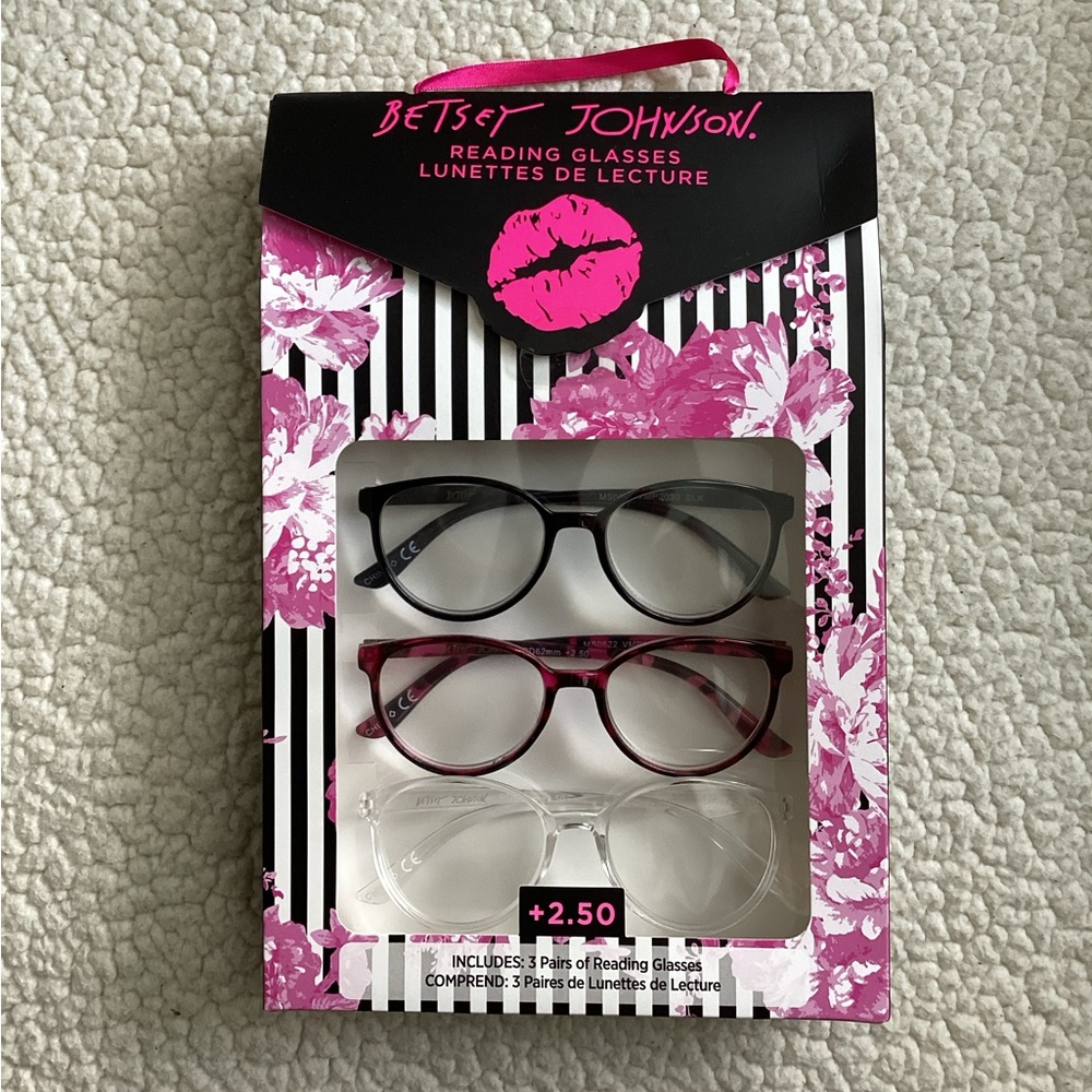 Betsey Johnson Reading Glasses, 2.50, NIB
